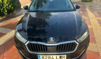 SKODA OCTAVIA COMBI STYLE 2.0 TDI 150CV lleno