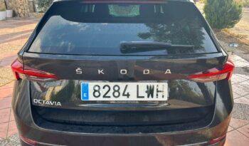 SKODA OCTAVIA COMBI STYLE 2.0 TDI 150CV lleno