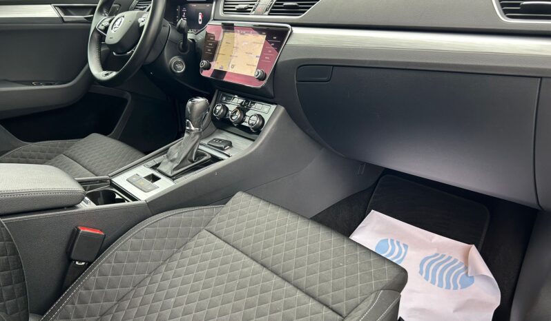 SKODA SUPERB AMBITION 2.0 TDI 150CV lleno