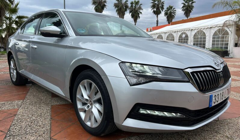 SKODA SUPERB AMBITION 2.0 TDI 150CV lleno