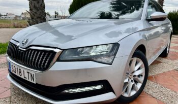 SKODA SUPERB AMBITION 2.0 TDI 150CV lleno