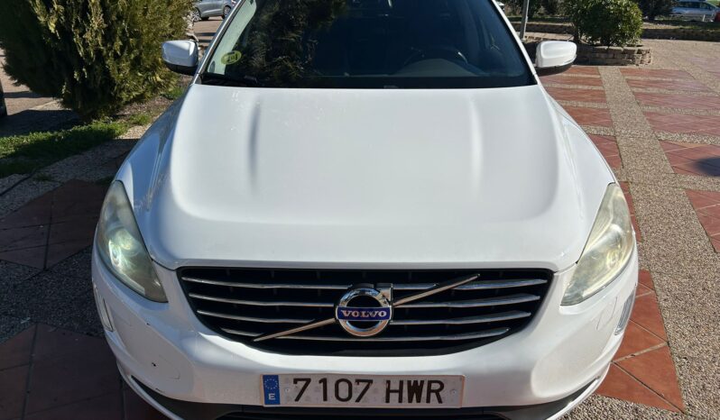 VOLVO XC60 D3 MOMENTUM 138CV lleno