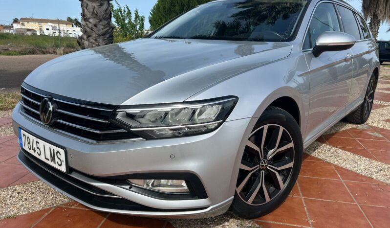 VOLKSWAGEN PASSAT VARIANT EXECUTIVE 2.0 TDI 150CV lleno