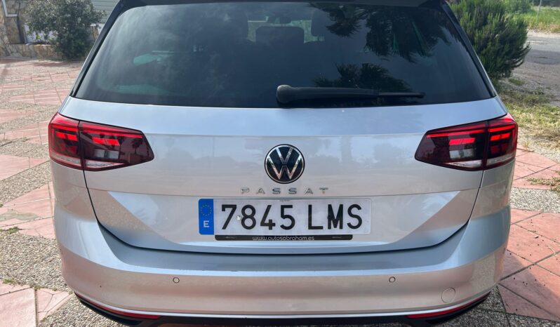 VOLKSWAGEN PASSAT VARIANT EXECUTIVE 2.0 TDI 150CV lleno