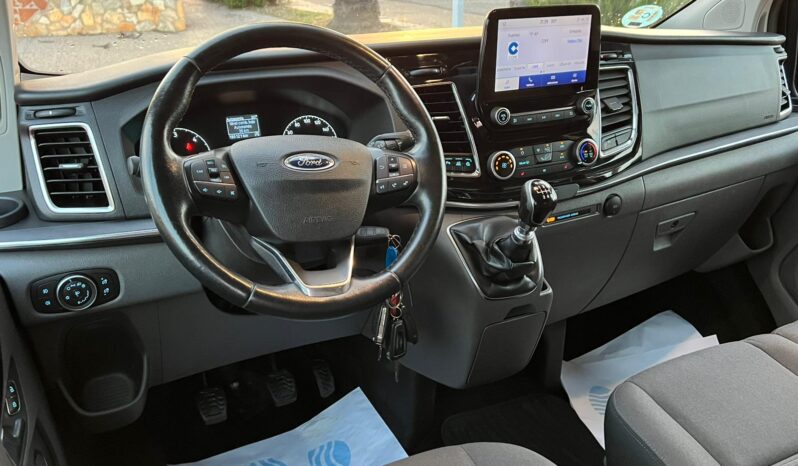 FORD TRANSIT CUSTOM COMBI 320 L2 TITANIUM 2.0 TDCI 130CV 8 PLAZAS lleno