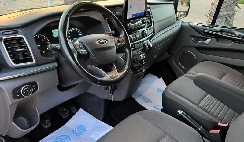 FORD TRANSIT CUSTOM COMBI 320 L2 TITANIUM 2.0 TDCI 130CV 8 PLAZAS lleno