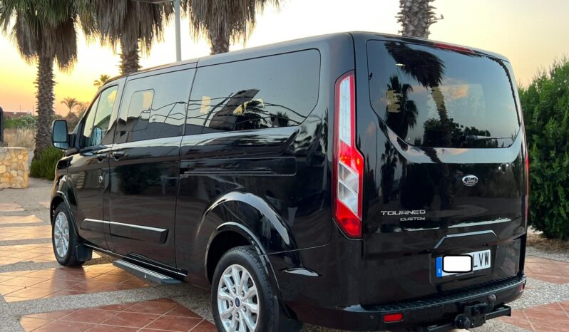 FORD TRANSIT CUSTOM COMBI 320 L2 TITANIUM 2.0 TDCI 130CV 8 PLAZAS lleno