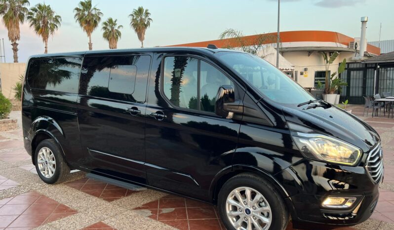 FORD TRANSIT CUSTOM COMBI 320 L2 TITANIUM 2.0 TDCI 130CV 8 PLAZAS lleno