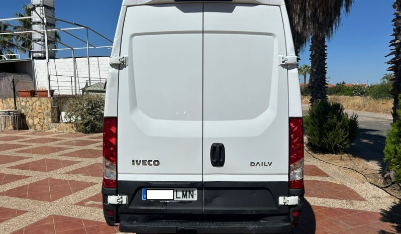 IVECO DAILY 2.3 TD 3520L H2 12 M3 lleno