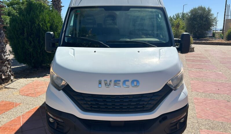 IVECO DAILY 2.3 TD 3520L H2 12 M3 lleno