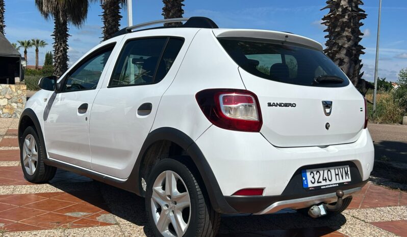 DACIA SANDERO STEPWAY 1.5 DCI 90 CV lleno