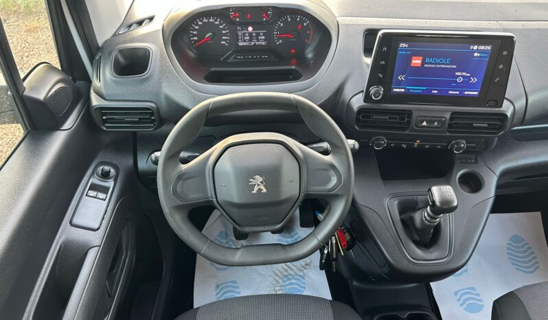 PEUGEOT RIFTER ACTIVE PACK BUSIN STANDARD 1.5 BLUEHDI 100CV lleno