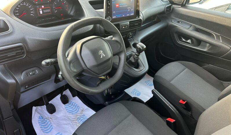 PEUGEOT RIFTER ACTIVE PACK BUSIN STANDARD 1.5 BLUEHDI 100CV lleno
