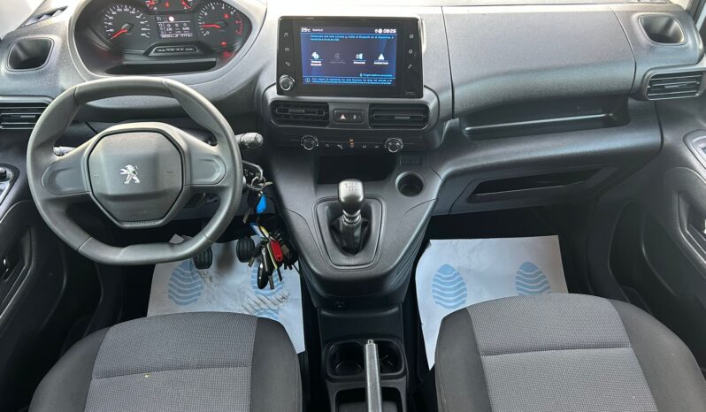 PEUGEOT RIFTER ACTIVE PACK BUSIN STANDARD 1.5 BLUEHDI 100CV lleno