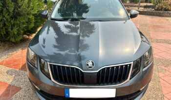SKODA OCTAVIA COMBI AMBITION 1.6 TDI 115CV 2020 lleno