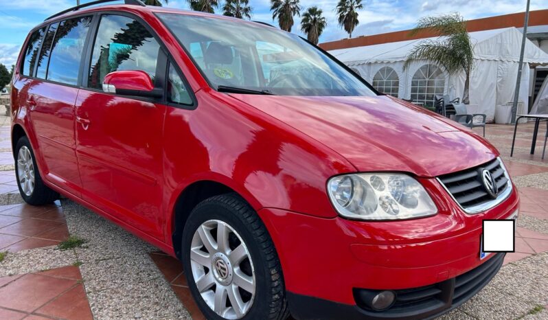 VOLKSWAGEN TOURAN  BLUEMOTION 2.0 TDI 140CV lleno