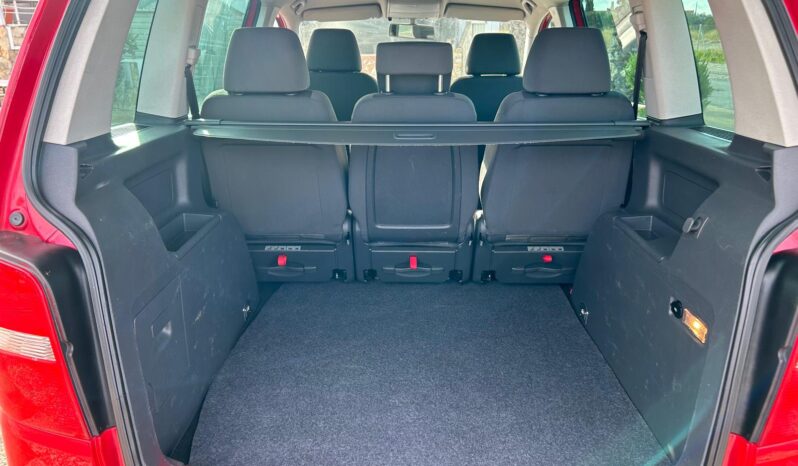 VOLKSWAGEN TOURAN  BLUEMOTION 2.0 TDI 140CV lleno