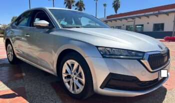 SKODA OCTAVIA AMBITION 2.0 TDI 150CV lleno