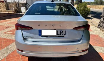 SKODA OCTAVIA AMBITION 2.0 TDI 150CV lleno