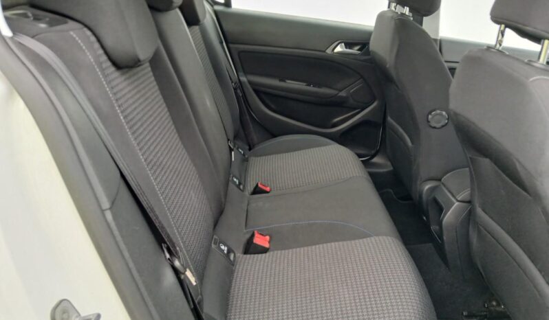 PEUGEOT ACTIVE PACK 1.5 HDI 130CV lleno