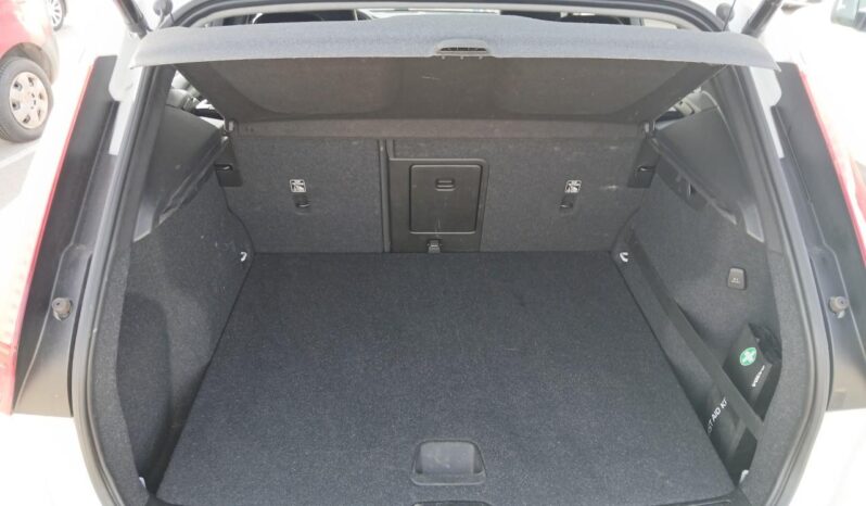 VOLVO XC40 BUSINESS PLUS 2WD D3 150CV lleno