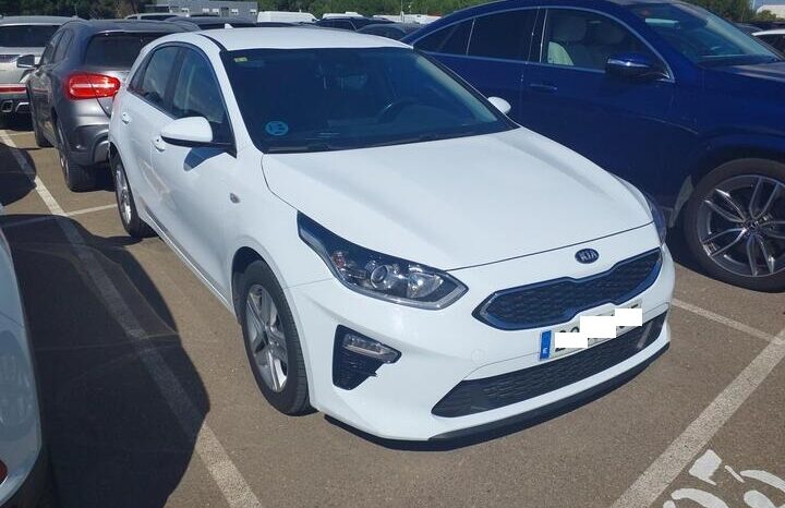 KIA CEED DRIVE 1.6CRDI 115CV lleno
